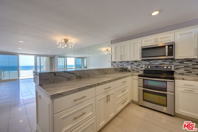 Photo - 2 E Ketch St Unit 204