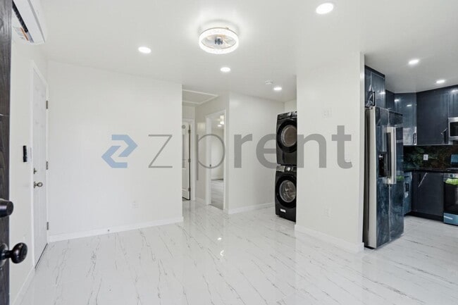 Photo - 17406 Horst Ave