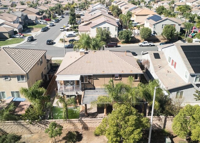 Photo - 1725 Chamberlin Creek Way