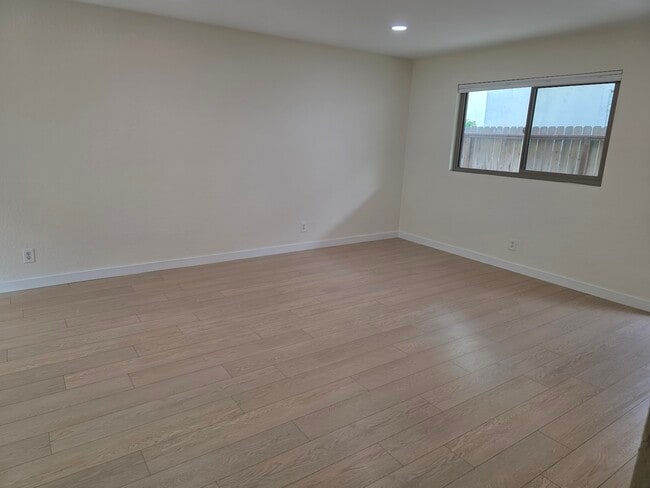 Photo - 2502 28th St Unit 3