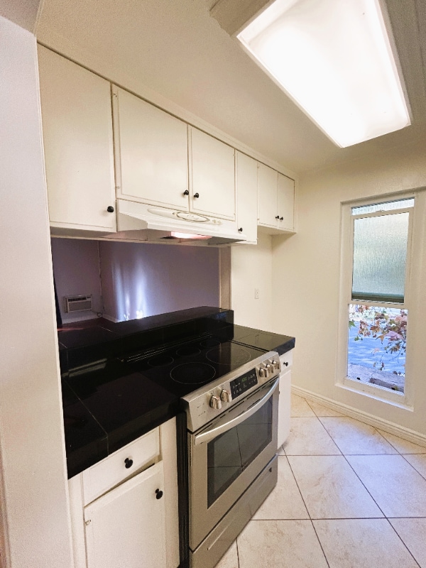 Photo - 1040 W MacArthur Blvd Unit 144