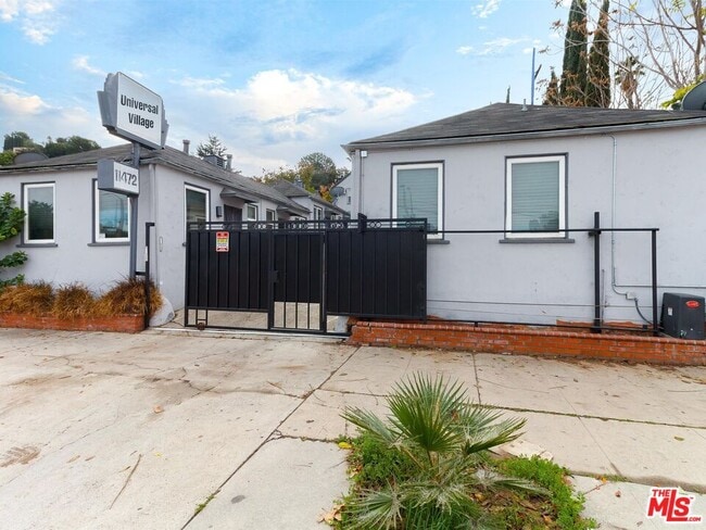 Photo - 11472 Ventura Blvd Unit B