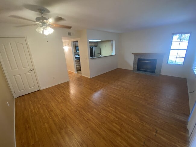 Photo - 15048 Av. Venusto