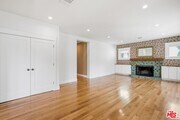 Photo - 137 E Ave 43