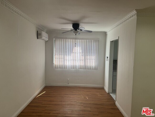 Photo - 1142 S Bedford St