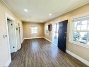 Photo - 4060 Oakcrest Dr