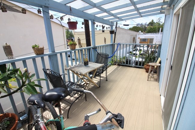 Photo - 1812 Hornblend St Unit F