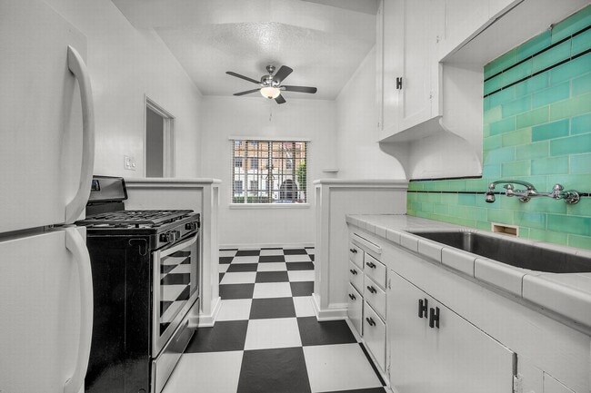 Photo - Stunning Old-World Hollywood Unit Unit 101