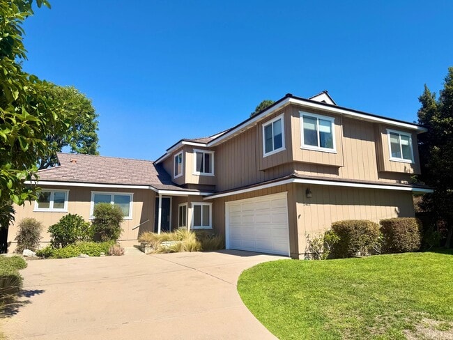 MUST SEE 6 BEDROOM 3 BATH HOUSE - SOUTH TO... - MUST SEE 6 BEDROOM 3 BATH HOUSE - SOUTH TO...