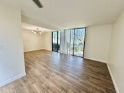 Photo - 1635 E Cypress St Unit B