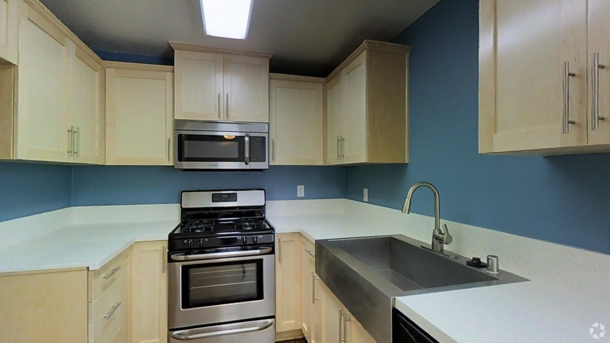 3D Tour - Villa Serrano Apartment Homes