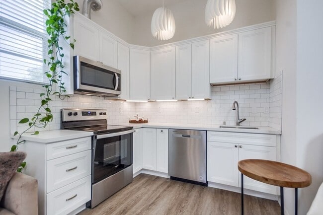 Photo - 6965-6967 Mohawk Street Unit 6965
