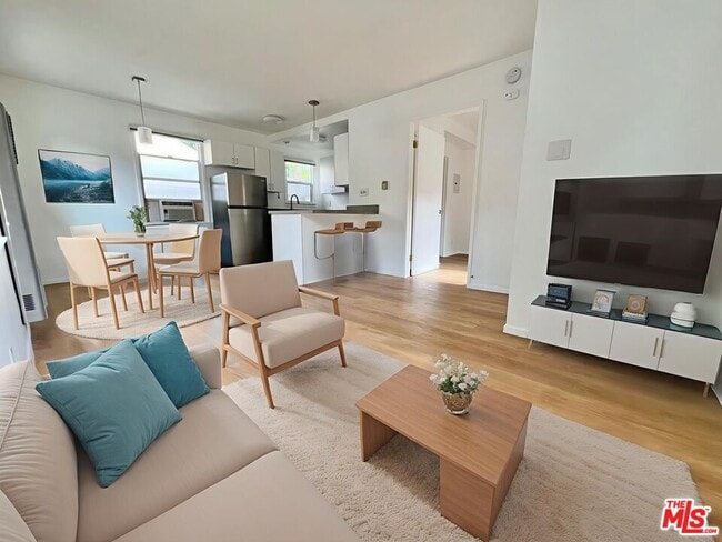 Building Photo - 2513 Euclid St Unit A