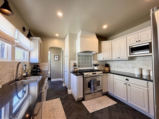 Photo - Furnished Santa Barbara 3 bedroom/2 bathroom Home