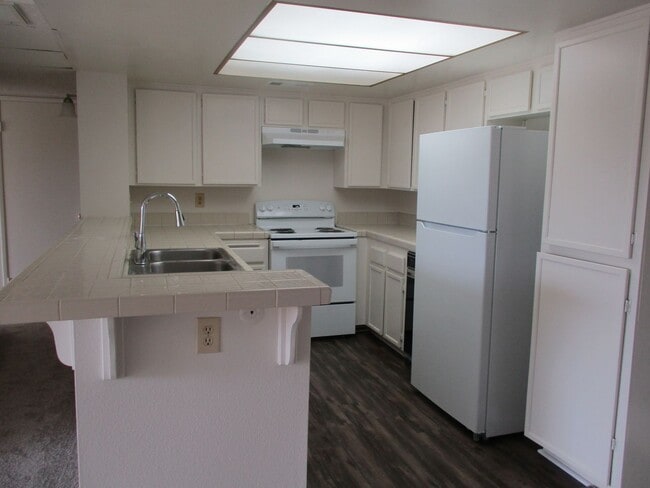 Photo - 2 bedroom, 2 bath 3rd floor condo Unit 316