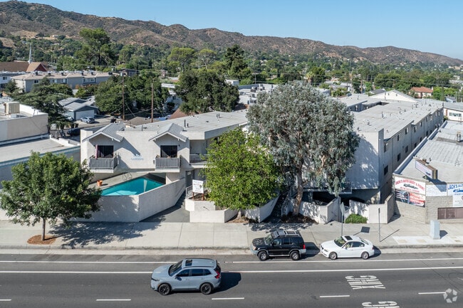 Building Alternate - 7762 Foothill Blvd