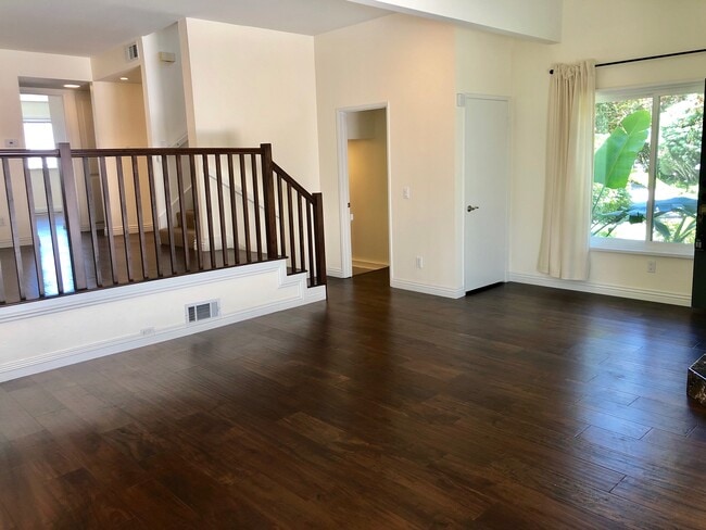 Living Room - 17195 Palisades Cir