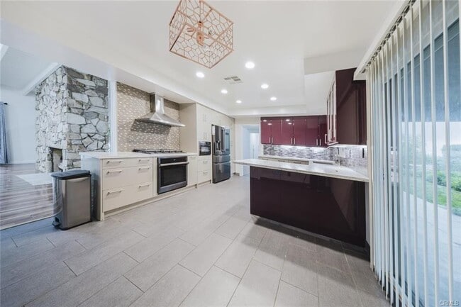 Building Photo - 5817 Lockhurst Dr