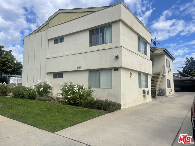 Building Photo - 1150 N Commonwealth Ave Unit #6