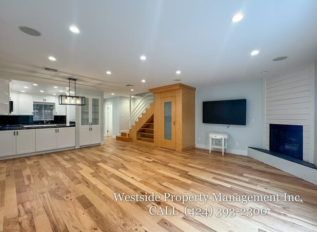Building Photo - 1415 26th St Rental