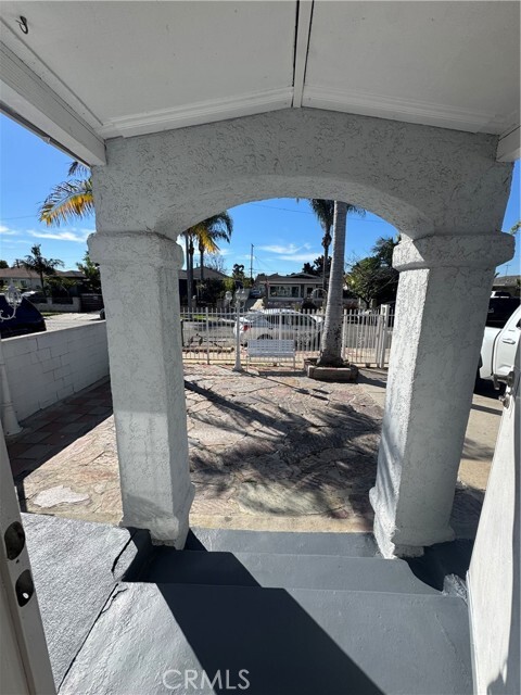 Photo - 3913 W 118th St