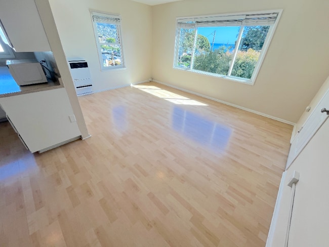 Photo - 270 Cliff Dr Unit 10