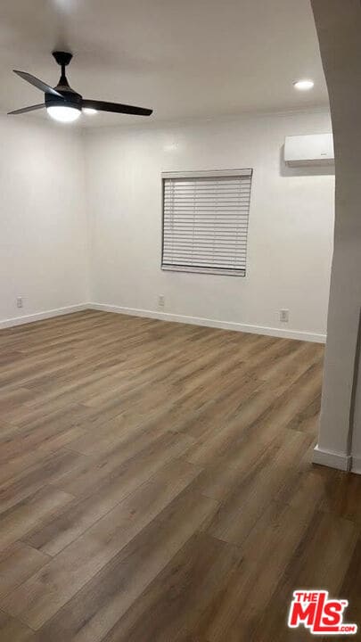 Photo - 10821 Arleta Ave