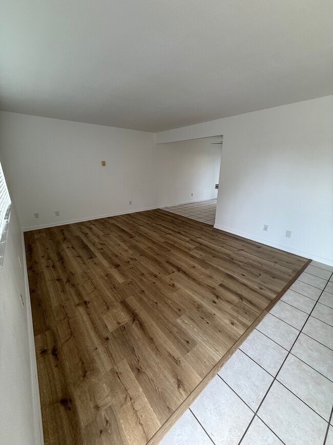 Photo - 4956 Howard St Unit 4954