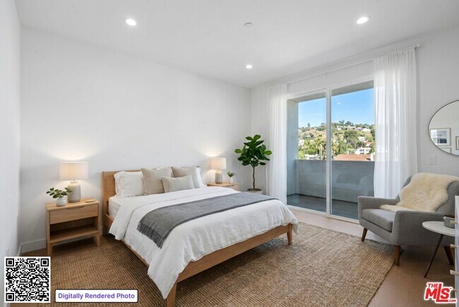 Photo - 1717 Winona Blvd Unit 201