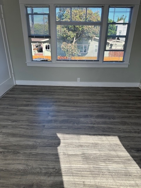 Building Photo - 1071 E Broadway Unit 18