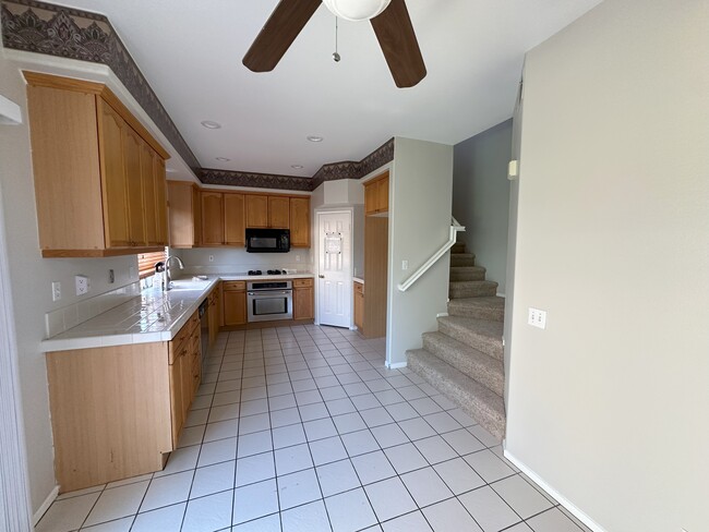 Photo - 237 Spurwood Ln