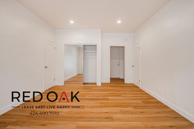 Photo - 1818 Whitley Ave Unit 204