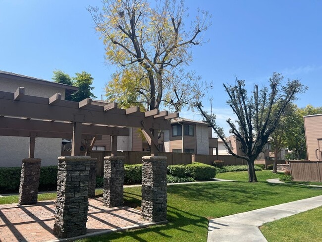 Photo - 2 Bedroom 1 Bathroom Condo Down Stairs Unit Unit 103