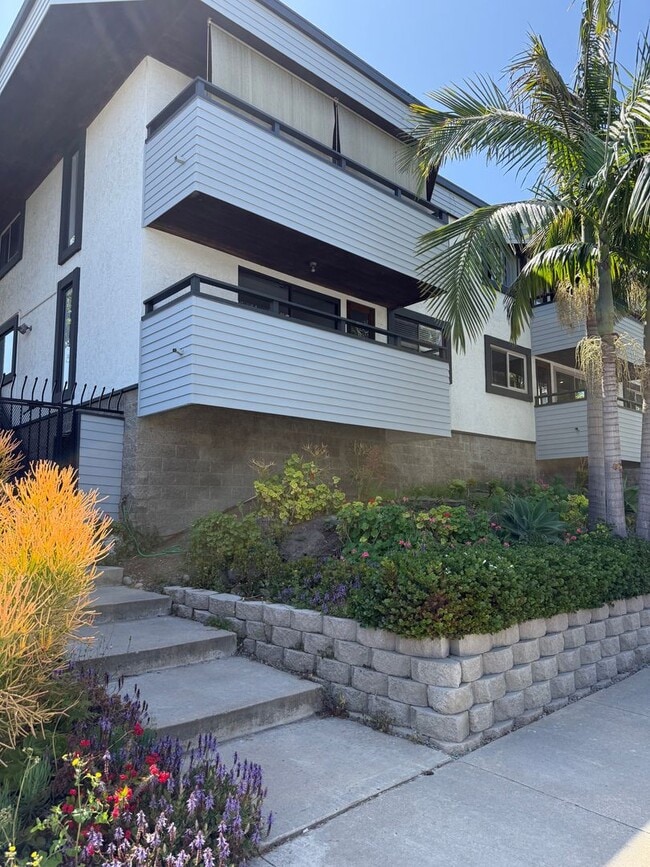 Stylish Condo in Mission Hills - Stylish Condo in Mission Hills Unit 103