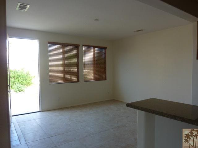 Photo - 37185 Wakefield St