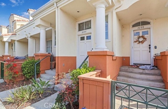 Photo - 1095 S San Marino Way