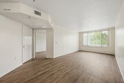 1BR, 1BA - 604SF - Living Room - Villa Del Pueblo