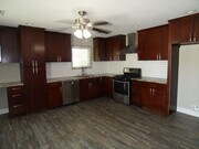 Photo - 300 1/2-204 1/2 E Mills Dr