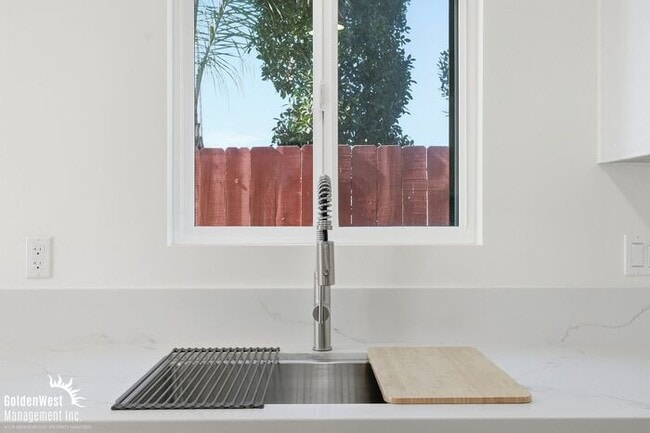 Photo - Beautiful New Build 2Bdm 1Ba Apartment in Clairemont Mesa