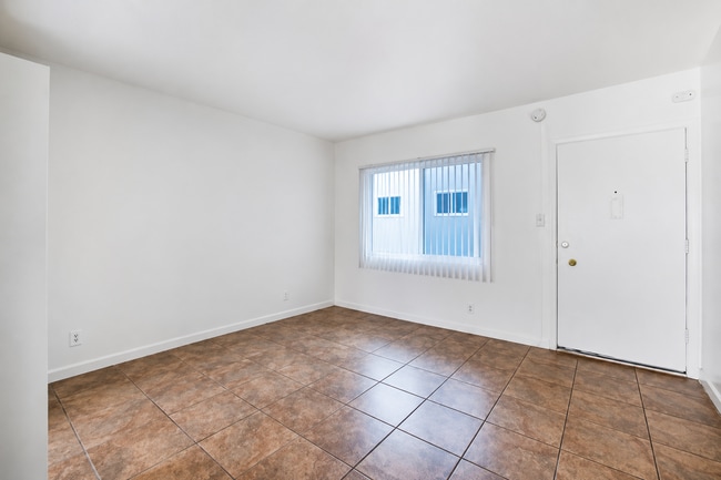 Photo - Premier Apartments
