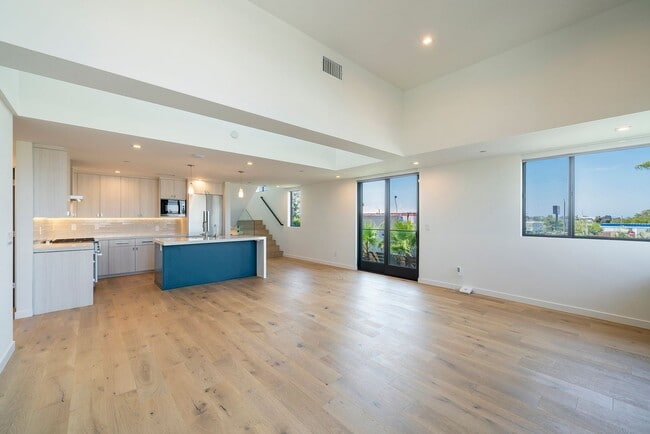 Photo - Modern Manhattan Beach Townhome!