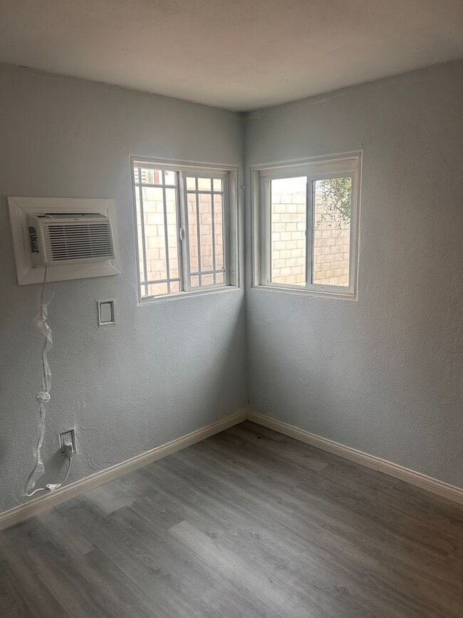 Photo - 3 BEDROOM HOUSE IN NORTH FONTANA