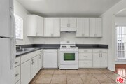 Photo - 419 N Van Ness Ave