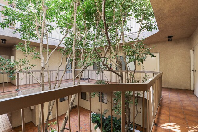 Photo - 8651 W Olympic Blvd