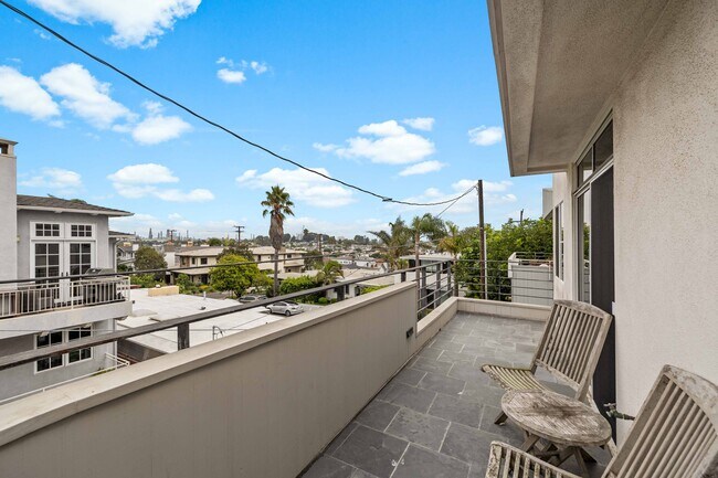 Photo - 452 Marine Pl