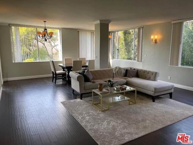 Photo - 412 N Palm Dr Unit 302