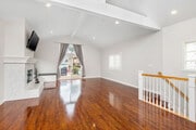 Photo - 1720 Carlson Ln House