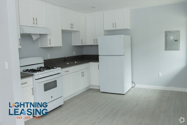 Building Photo - 3841 Gibraltar Ave Unit 7D Rental