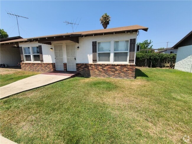 Building Photo - 31951 Outer Hwy 10 S Rental