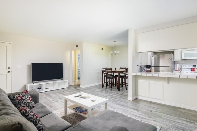 Photo - 5125 Fontaine St Unit 205